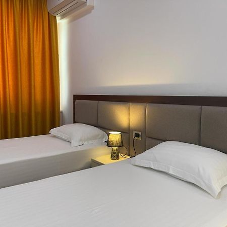 3B Suites Boutique Hotel Саранда Экстерьер фото