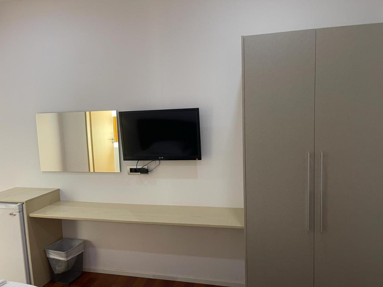 3B Suites Boutique Hotel Саранда Экстерьер фото