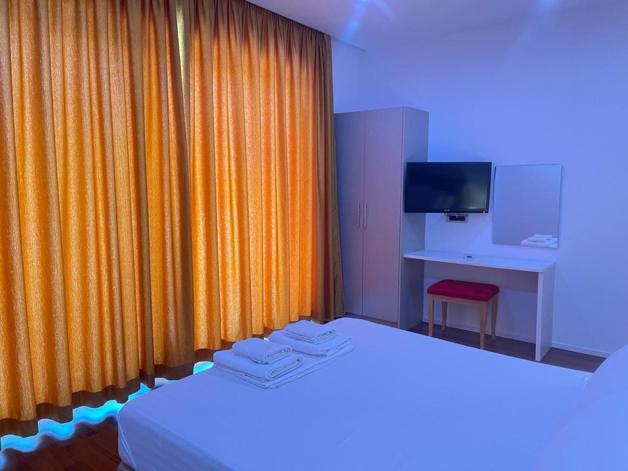 3B Suites Boutique Hotel Саранда Экстерьер фото