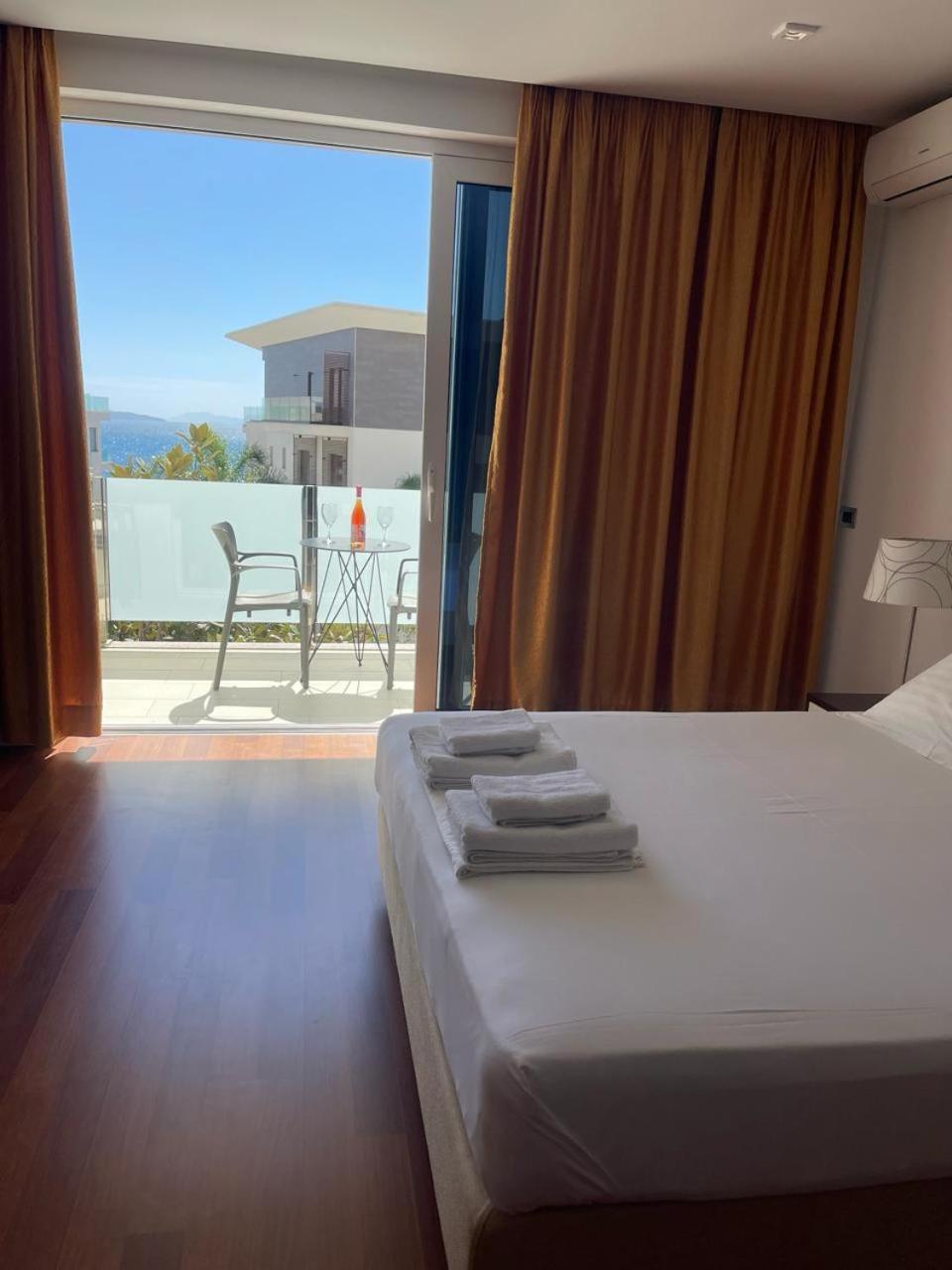 3B Suites Boutique Hotel Саранда Экстерьер фото