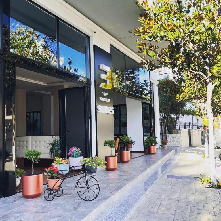 3B Suites Boutique Hotel Саранда Экстерьер фото